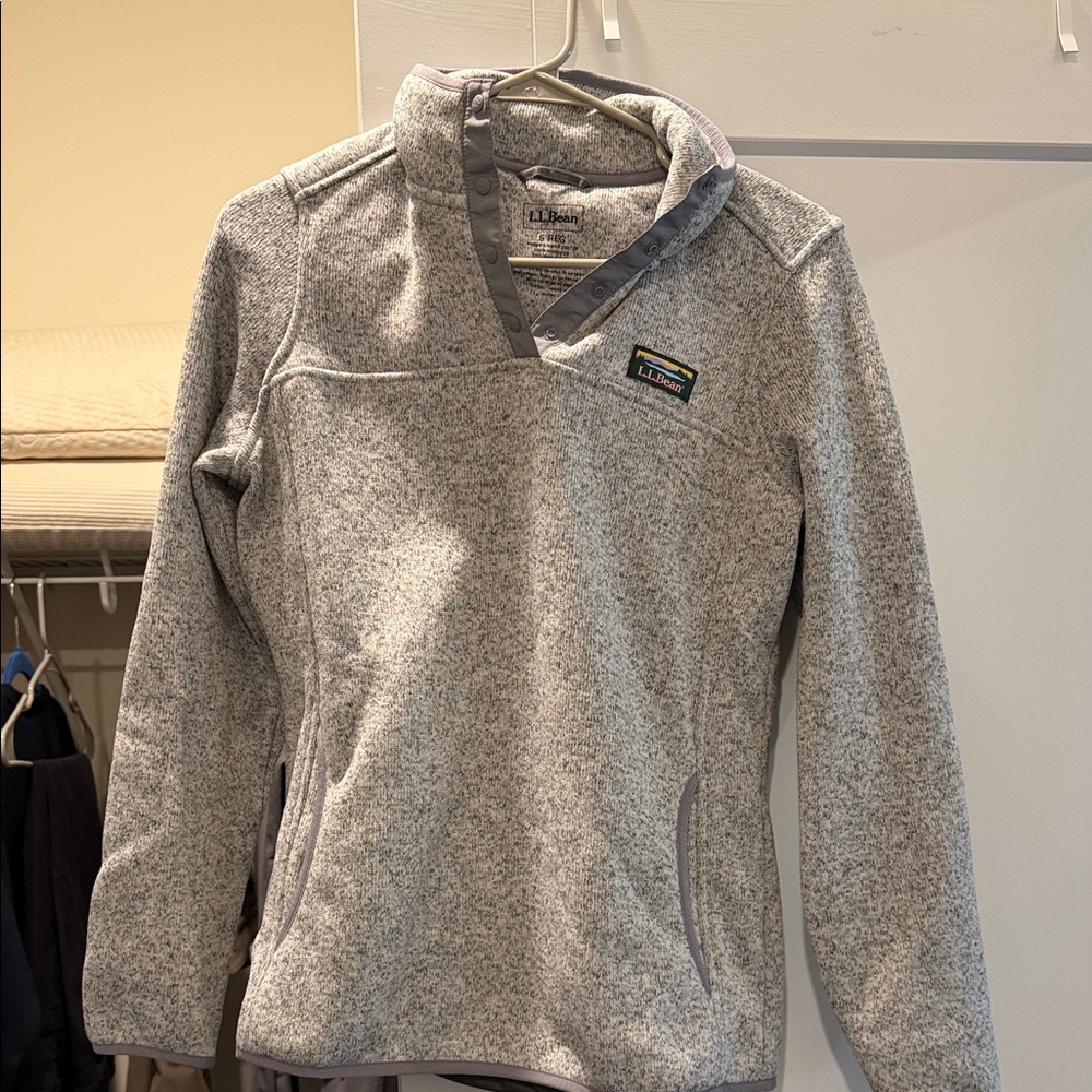 L.L. Bean Heathered Gray Fleece Pullover